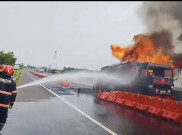 Bawa 25 Ribu Liter BBM, Kebakaran Hebat Truk Pertamina di Tol Cisumdawu 3 Jam Baru Padam