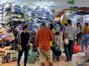Disebut Pusat Bajakan Oleh Amerika, Pengunjung Mangga Dua Banyak Pilih Barang Lokal Juga