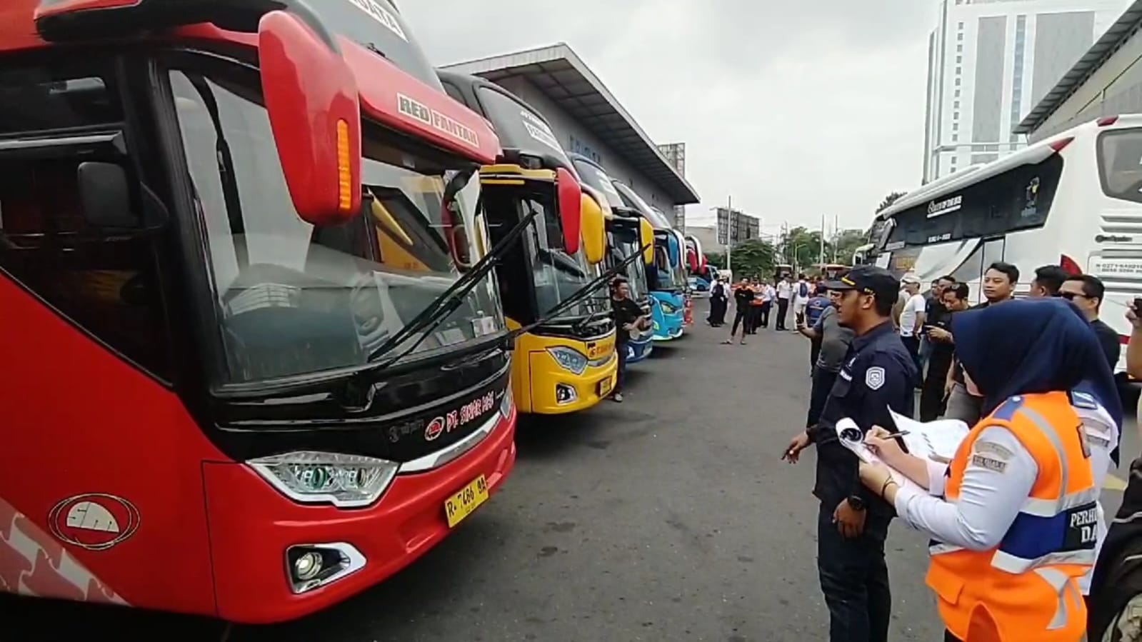 36 Bus Dikirim ke IKN untuk Dukung Pelaksanaan HUT RI, Jalani Ramp Check di Solo