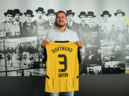 Borussia Dortmund Resmi Datangkan Waldemar Anton dari Stuttgart