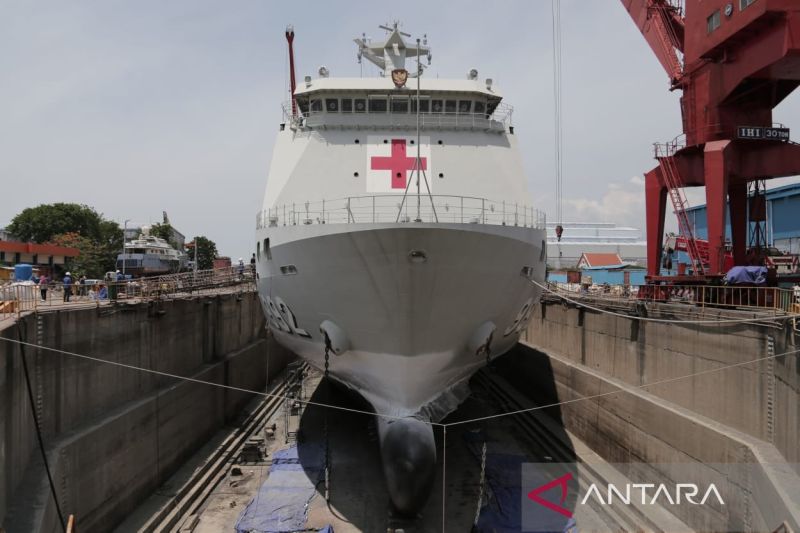 KRI dr Radjiman Dicek Kesiapan dan Dicat Ulang Sebelum Berlayar ke Palestina