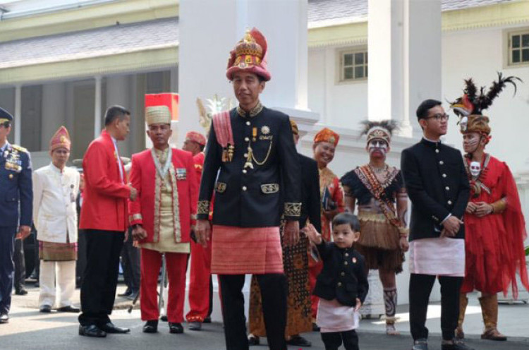 Kenakan Pakaian Adat Aceh, Presiden Jokowi Hadiri Perayaan HUT Ke-73 RI