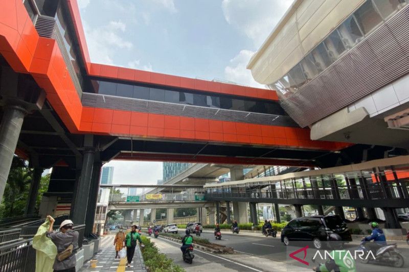TransJakarta Operasikan 9 Halte BRT Terdampak LRT Jabodetabek