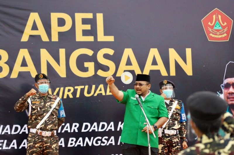 Ketua Umum Pimpinan Pusat GP Ansor Yaqut Cholil Qoumas saat menyampaikan arahan kepada anggotanya secara virtual. (ANTARA Jatim/HO-Istimewa)