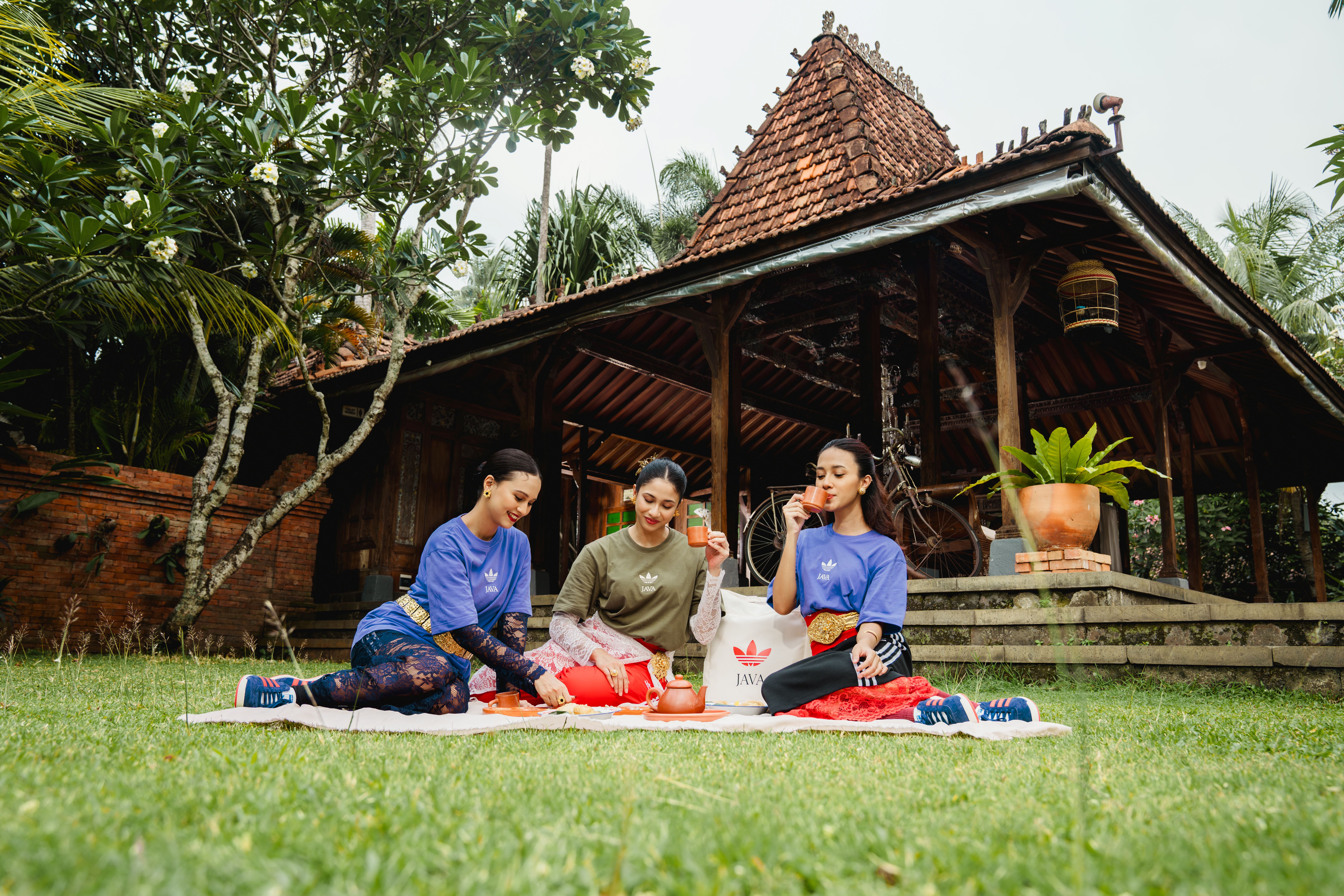 Koleksi Adidas Java Terinspirasi dari Kebudayaan Jawa, Lengkapi Lini Island Series