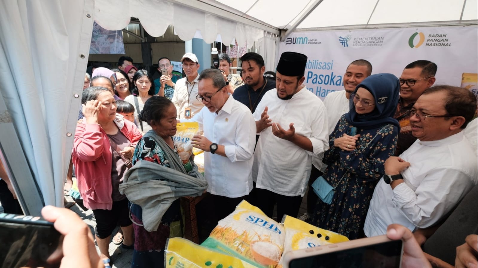 Bukan Hanya Beras, Harga Cabai Juga Mahal Banget 