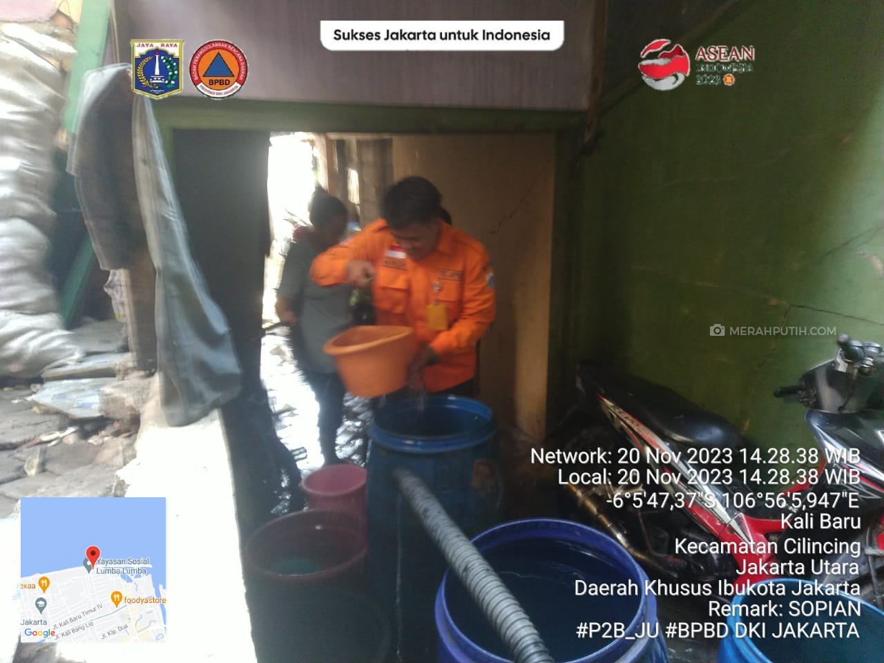 BPBD DKI Distribusikan 1,4 Juta Liter Air ke 17 Kelurahan