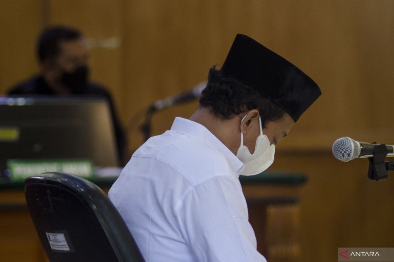 Selain Vonis Mati, Harta Pemerkosa Santri di Bandung Dirampas Buat Bayar Restitusi