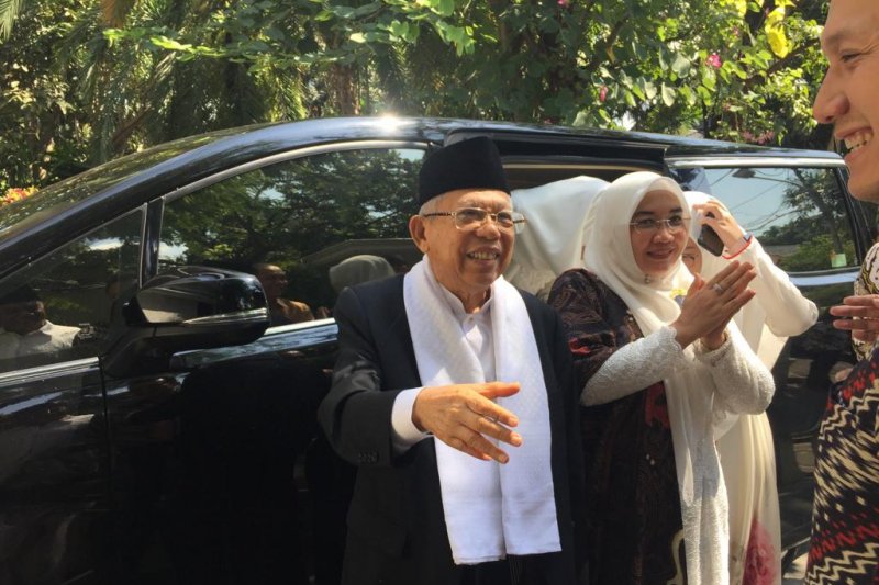 Ma'ruf Amin: Semoga Prabowo-Sandi dan Jokowi Dipersatukan Lagi