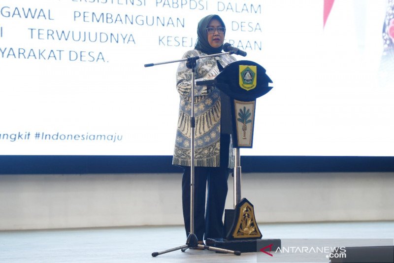 Bupati Bogor, Ade Yasin saat hadir dalam pelantikan kepengurusan PABPDSI Kabupaten Bogor periode 2021-2027 di Cibinong, Kabupaten Bogor, Jawa Barat, Kamis (17/6/2021). (ANTARA/HO-Pemkab Bogor)