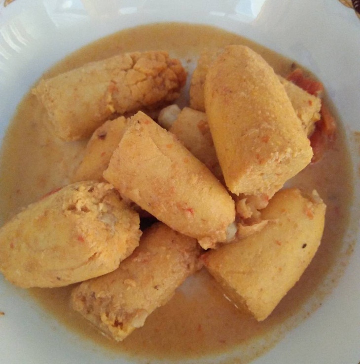 Kuliner khas Malut sayur lilin. (Foto: instagram.com/fadilahamahorseya)