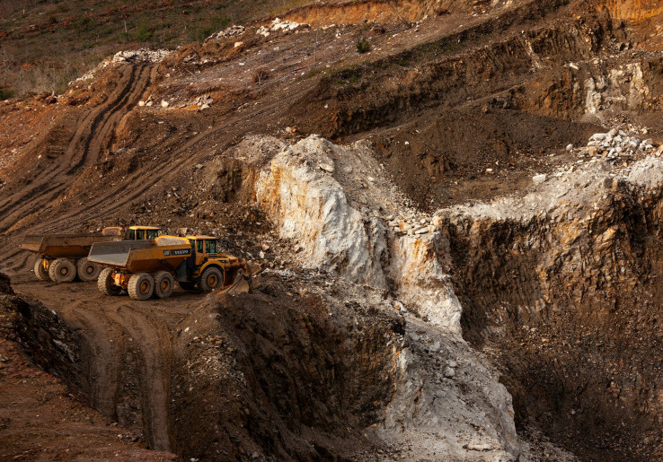 KPK Hentikan Kasus Tambang Konawe Utara, MAKI Siap Gugat Praperadilan dan Minta Kejagung Ambil Alih