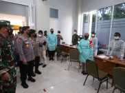 Kapolri dan Panglima TNI Buka Vaksinasi di Lingkungan Kampus