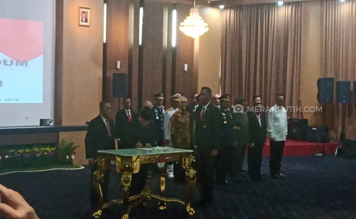  Prabowo Subianto Resmi Terima Jabatan Menteri Pertahanan dari Ryamizard