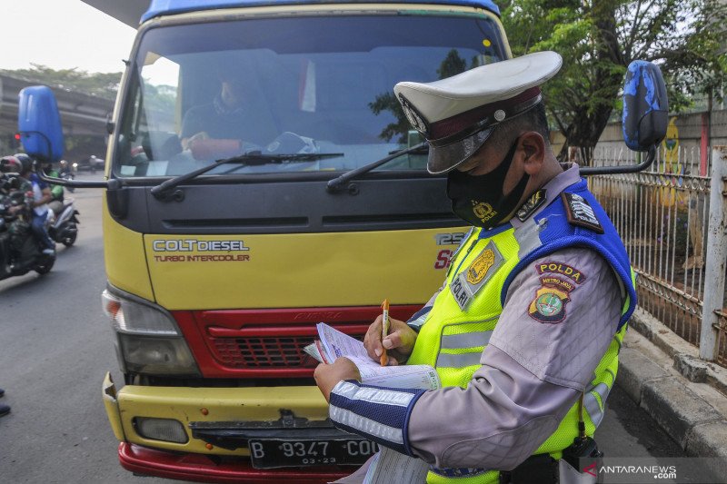 Tilang Manual Hanya untuk Pelanggaran Berpotensi Kecelakaan