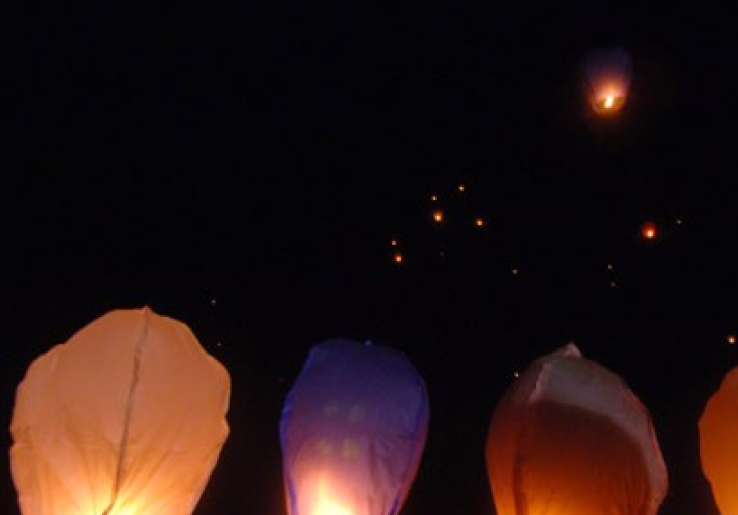 Nusa Dua Festival of Light Datang dengan Ribuan Lampion Warna-Warni