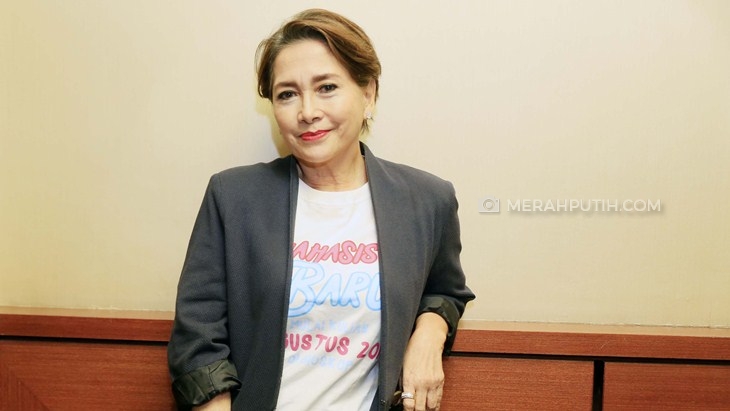 Jadi Mahasiswi Baru, Widyawati Punya Cara Khusus Untuk Imbangi Anak Muda 