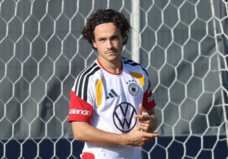 Kisah Mika Baur, Putra Juara Dunia yang Memburu Debut di Timnas Jerman