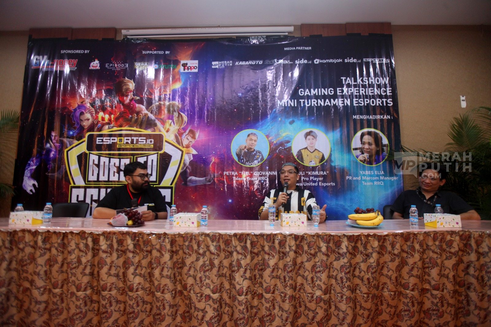 Keseruan Esports.id Goes To School Sambangi SMK 65 Jakarta 