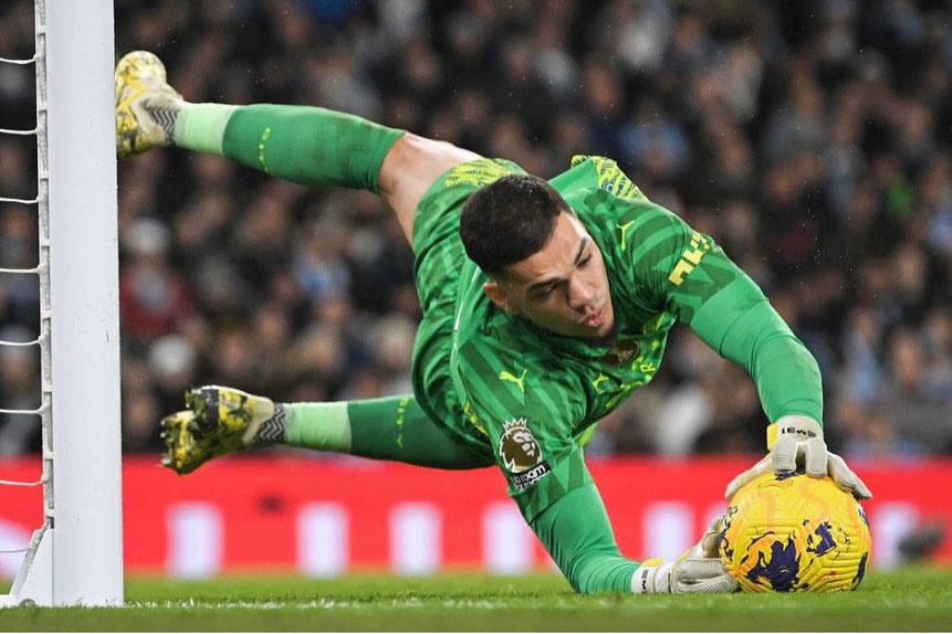 Manchester City dan Al-Ittihad sedang bernegoisasi soal nilai transfer Ederson