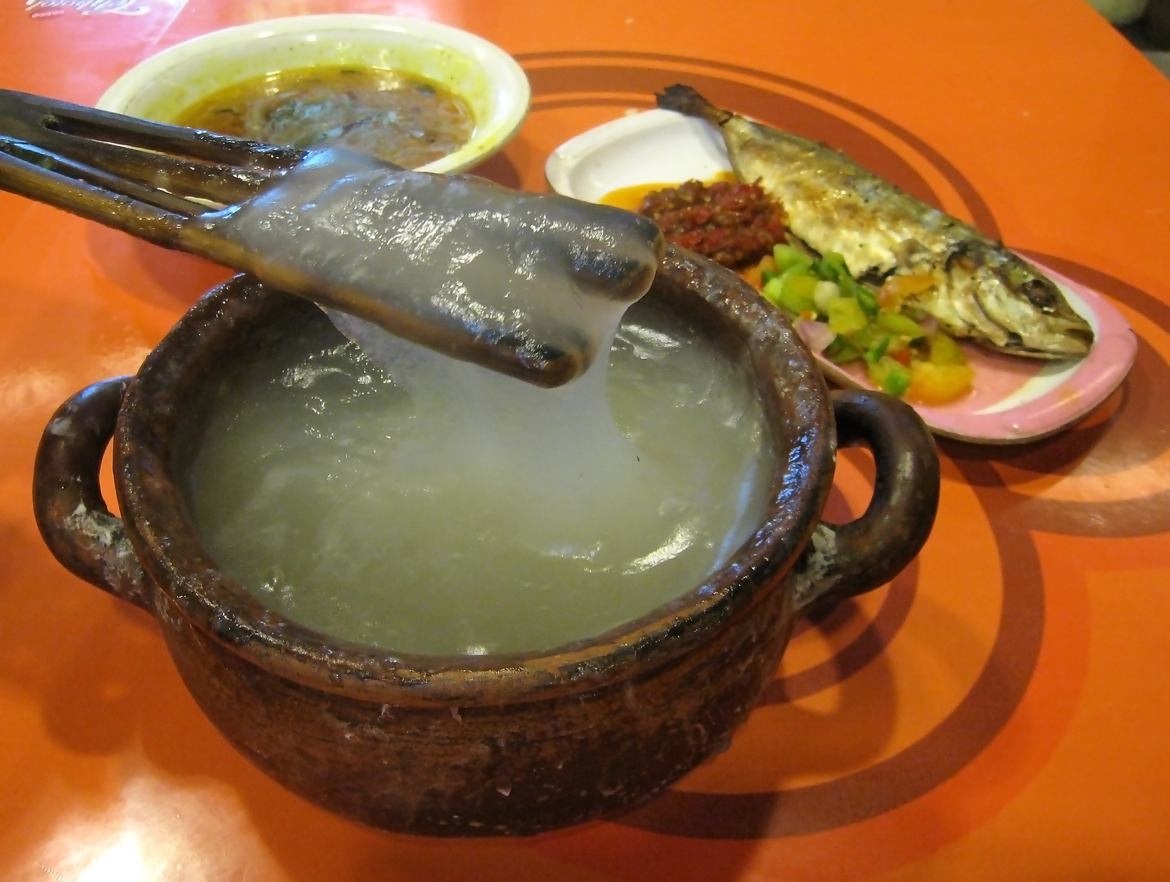 Nikmatnya Kelezatan di Setiap Suapan Bubur Papeda Khas Papua