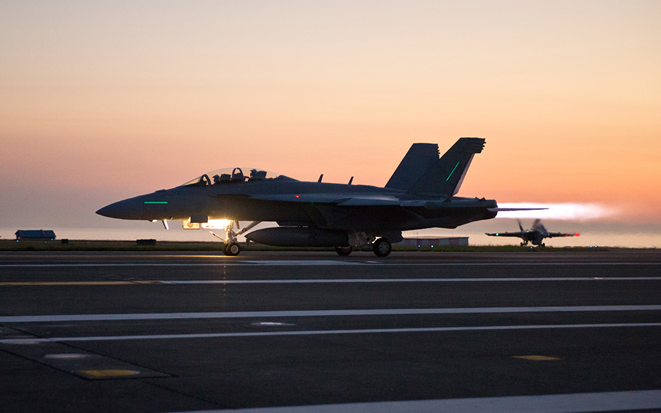 Jet Tempur AS Jatuh di Teluk San Diego, 2 Pilot Selamat