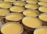 Menghapus Coretan Maskara dengan Lip Balm, Pernah?