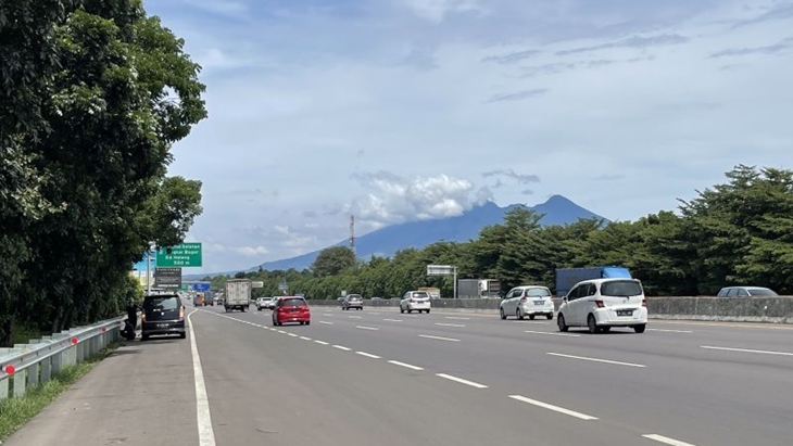 Volume Kendaraan di Sejumlah Tol Jabodetabek Masih Normal Jelang Lebaran