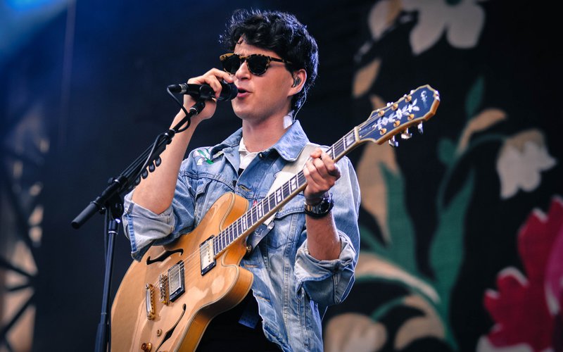 Band Vampire Weekend Kembali dengan Dua Lagu dari Album Terbaru