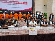 Banyak Banget, Barang Bukti Uang Investasi Bodong Net89 Senilai Rp 15 Miliar