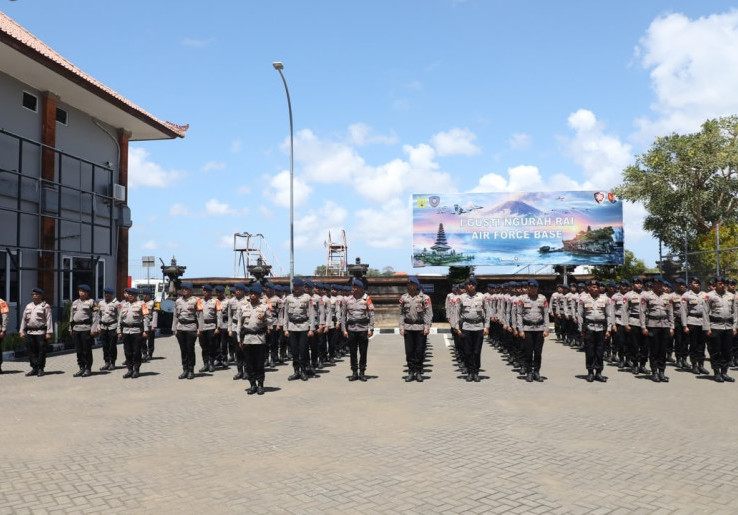 Polri Kerahkan 300 Personel Brimob dari Kaltim dan Bali ke Kalbar untuk Tangani Karhutla