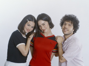 Lirik Lengkap 'Call Me When You Break Up' dari Selena Gomez dan Sang Kekasih Benny Blanco