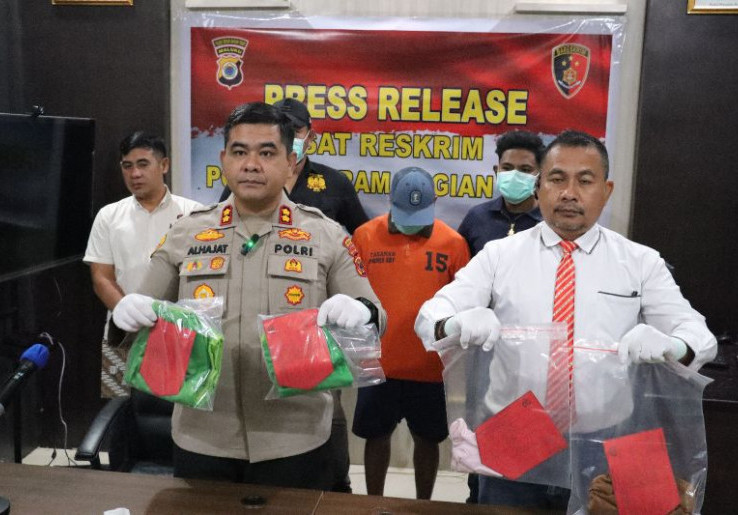 Tega! Kepala Sekolah di Maluku Cabuli Siswa SD di Kebun Warga Hingga Hamil
