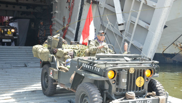 Ranpur Bekas Perang Dunia II Jajal Lambung KRI Teluk Amboina 503
