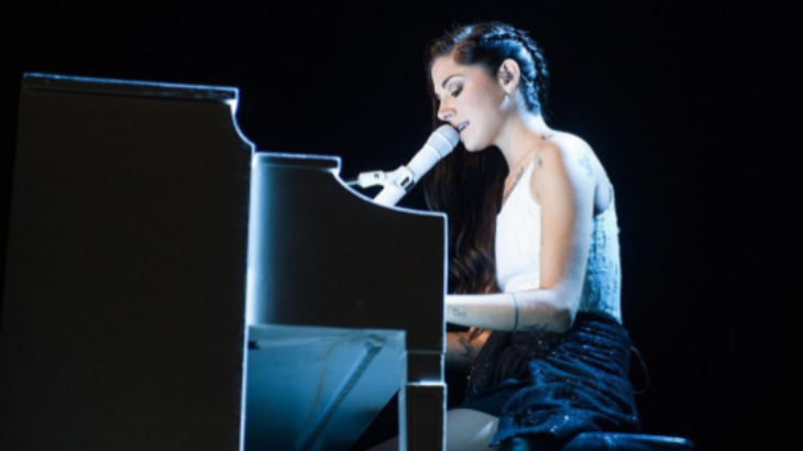 Christina Perri Tak Sabar Menanti Kelahiran Anak Pertamanya
