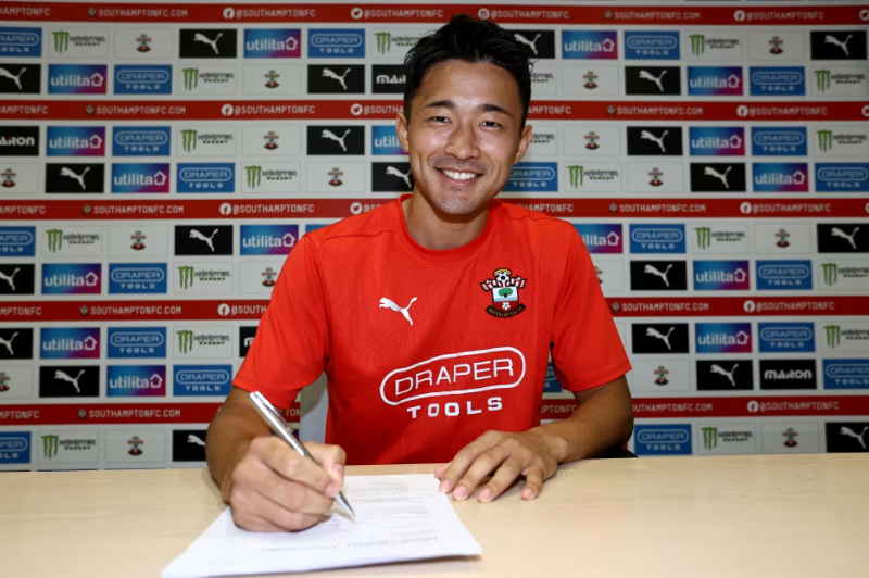 Yukinari Sugawara Resmi ke Southampton, Jadi Rekrutan ke-7 Russell Martin