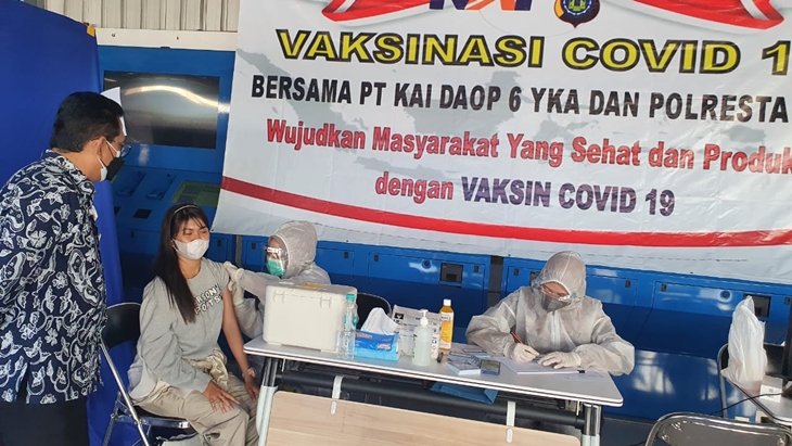Bandara Adisutjipto dan Stasiun Tugu Yogyakarta Buka Layanan Vaksinasi COVID-19