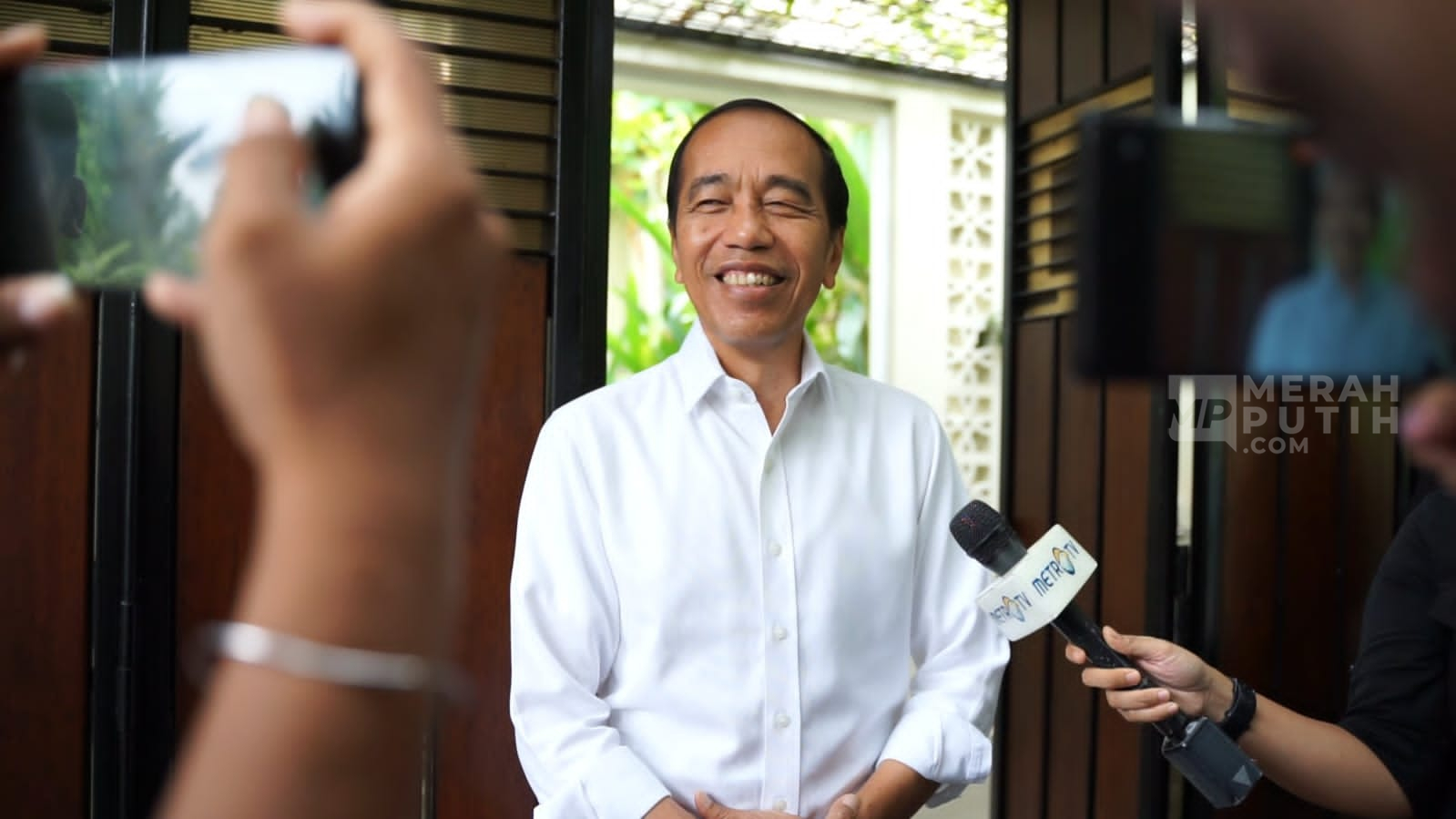Pasca Hasto Tersangka, KPK Didorong Usut Kasus yang Libatkan Keluarga Jokowi