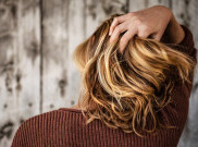Sampo Kering Habis? 4 Alternatif Ini Ampuh Mengatasi Rambut Berminyak