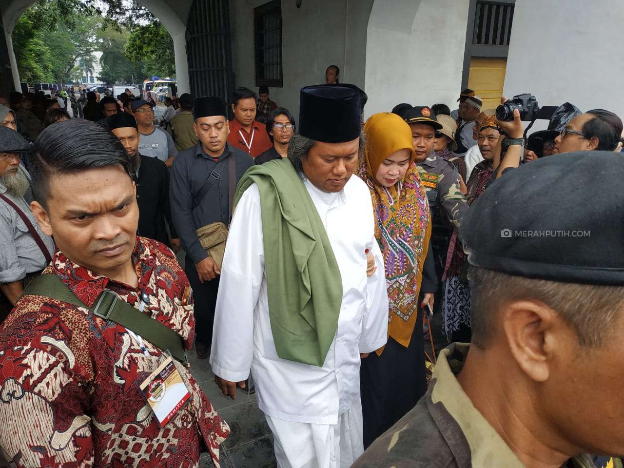 Penghapusan Istilah Kafir, Gus Muwafiq: Wacana Itu Bukan Muncul dari Ulama NU