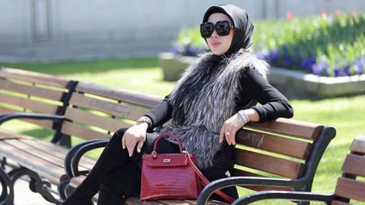 Syahrini: Jangan Hanya Komentar tapi Lakukan Sesuatu untuk Palestina