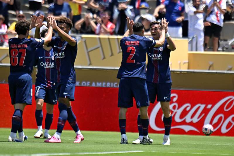 Hujan Gol di California! PSG Lumat Atletico Madrid 4-0, Griezmann Salahkan Cuaca