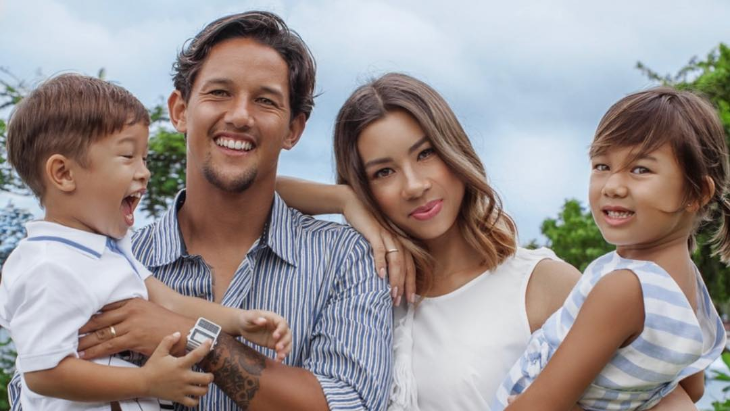 Menetap di Bali, Mulai dari Indah Kalalo Sampai Jennifer Bachdim Ucapkan Selamat Nyepi