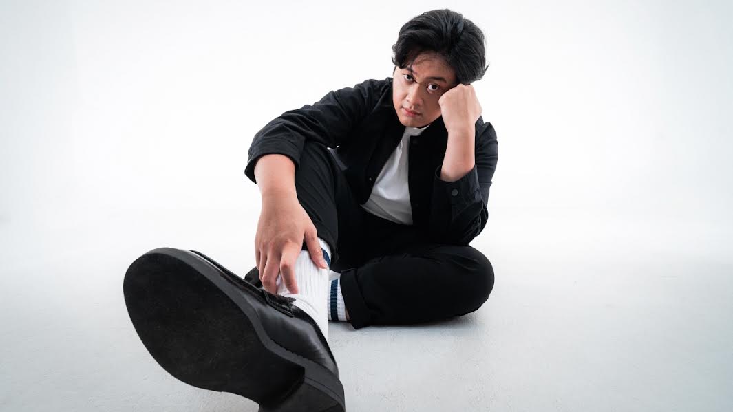Ravi Andika Kembali Tulis Lirik Indonesia di Single 'Kembali?'