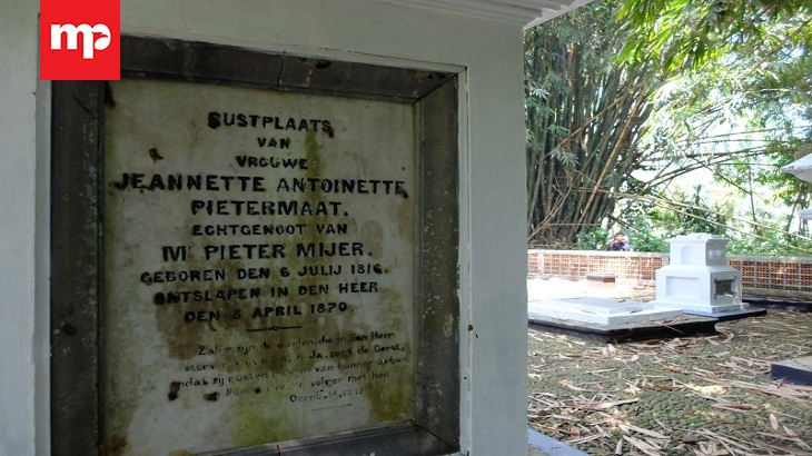 Menapaki Jejak Kolonial ke Makam Belanda di Seberang Istana Bogor