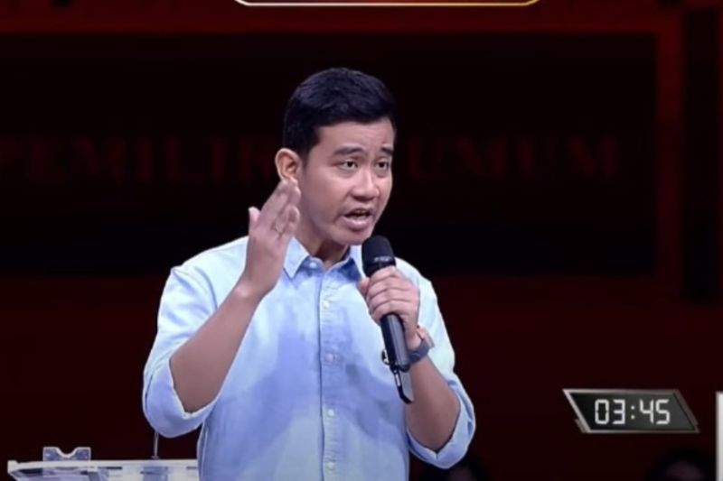 Perbedaan Sikap Gibran dengan Jokowi, PDIP Sebut Pengaruh Emosional Prabowo