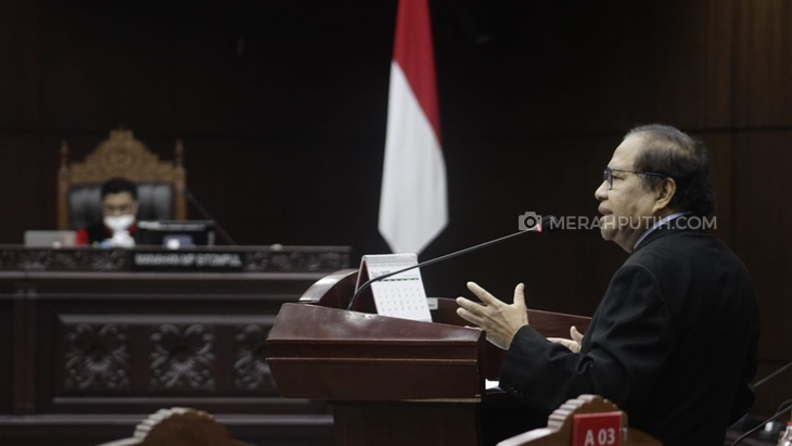 Rizal Ramli Sebut Ada Penyelundupan Undang-Undang dalam Omnibus Law