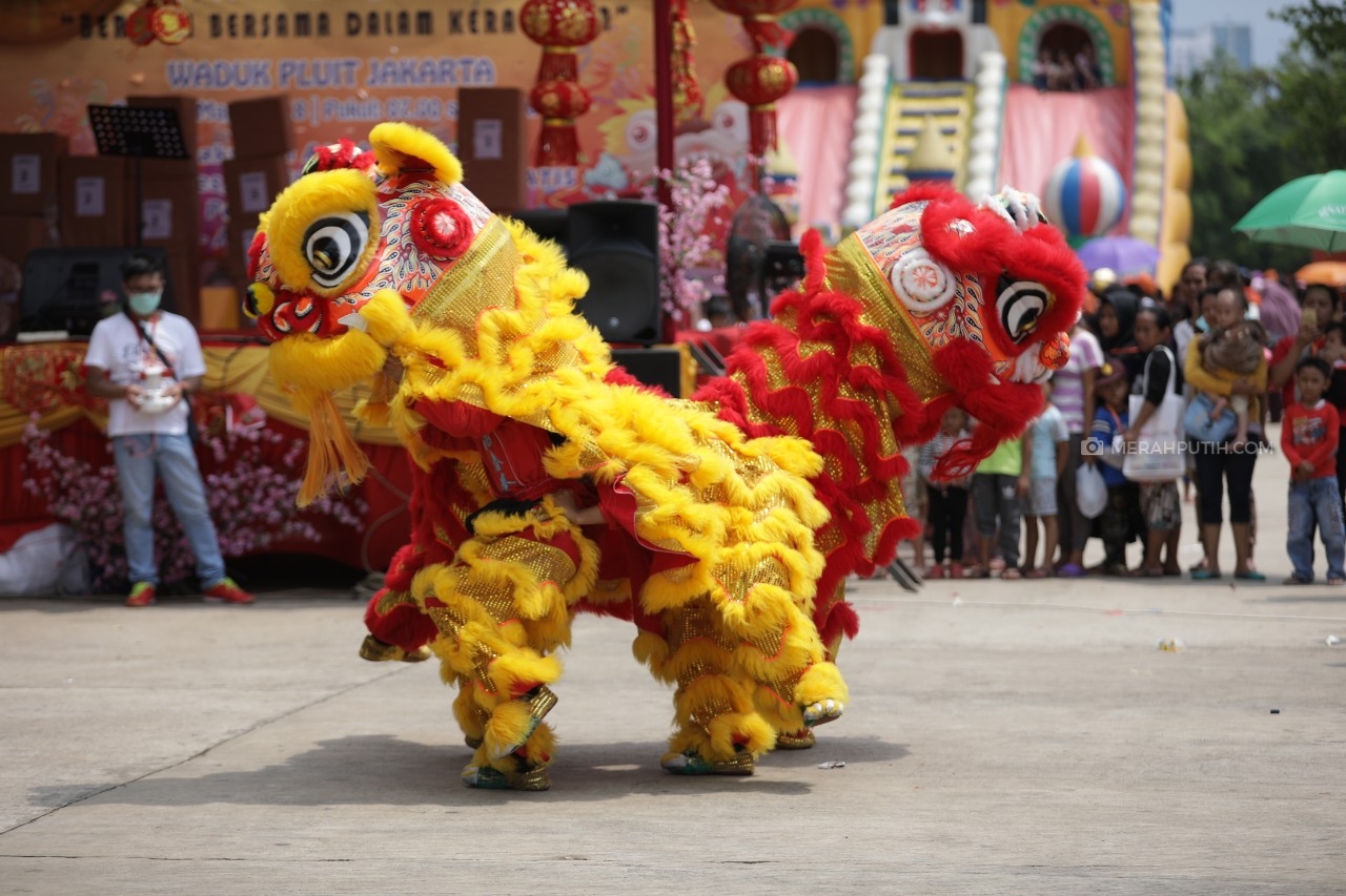 Ketika Atraksi Barong Sai Meriahkan Pesta Rakyat Budaya Cap Go Meh