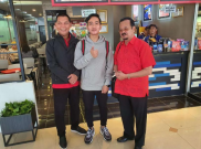 Ciee.. Gibran-Purnomo Satu Pesawat Saat ke Jakarta