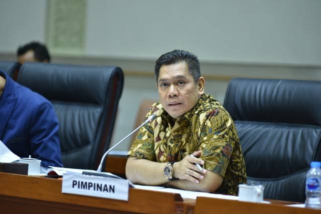 DPR Minta Polri Bongkar Mafia IMEI Ilegal hingga Tuntas